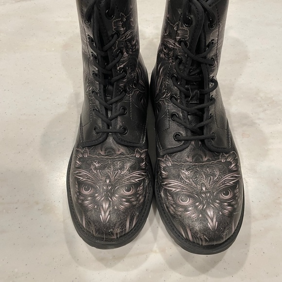 Combat Boots for Women - Owl 2 Handcrafted Boots - Picture 8 of 10